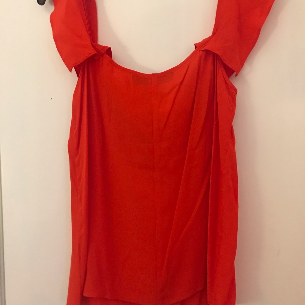 Red top - Picture 2 of 3